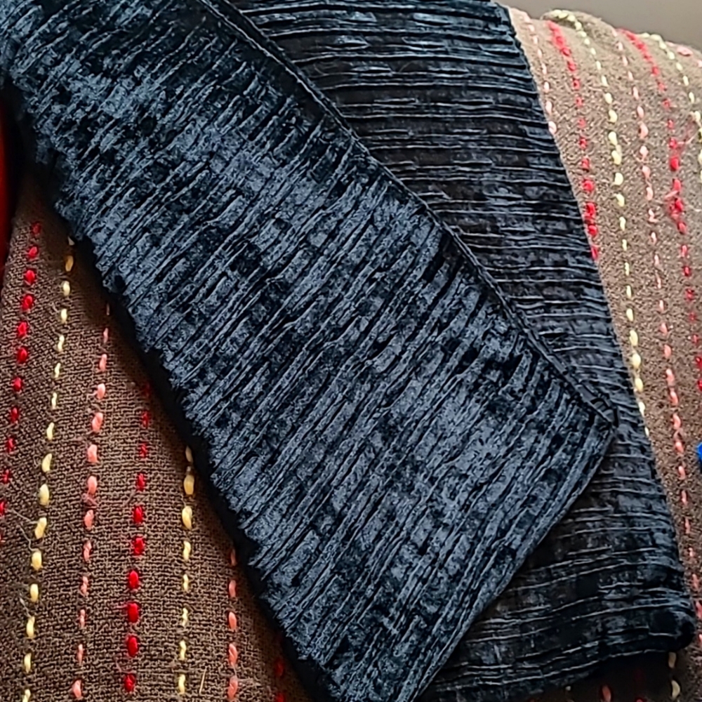 Black velvet wrap
